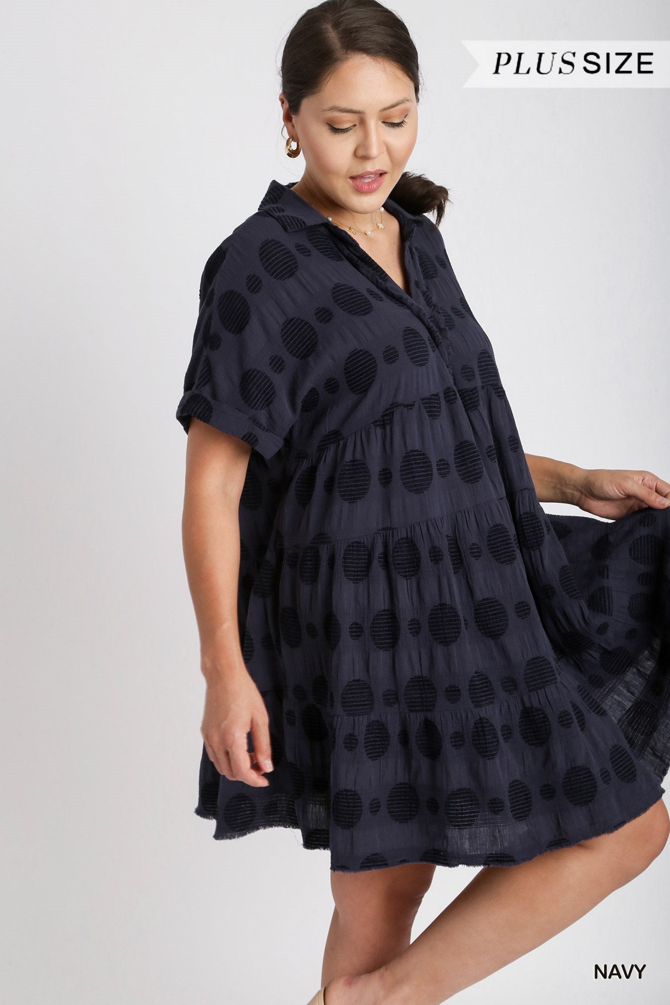 Umgee Plus Swiss Dot Jacquard Tiered Short Sleeve Collared Dress