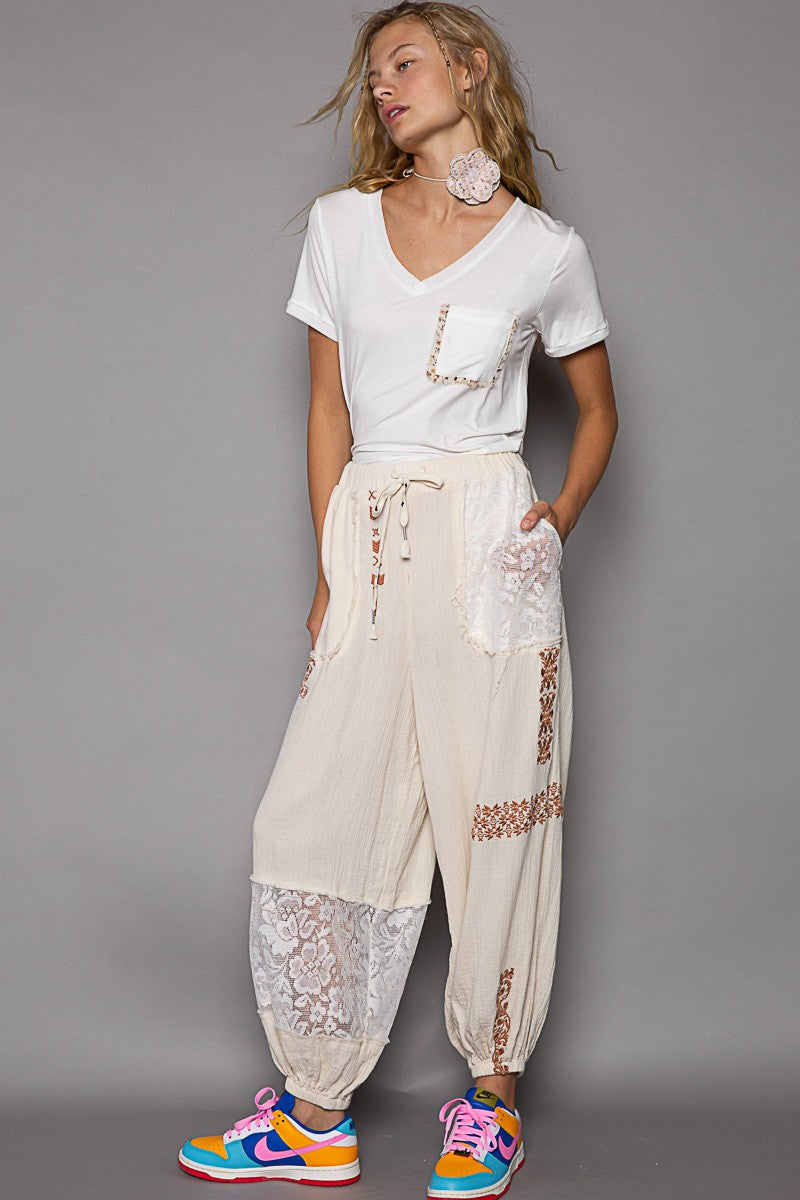 POL Floral Pocket Detailed V Neck Knit Top