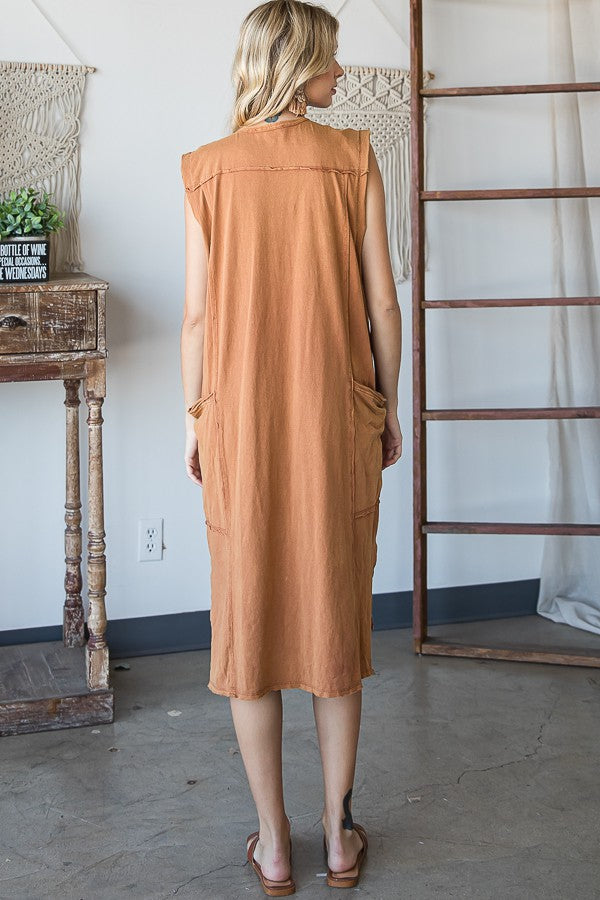 Oli & Hali Mineral Washed Sleeveless Side Pocket Dress