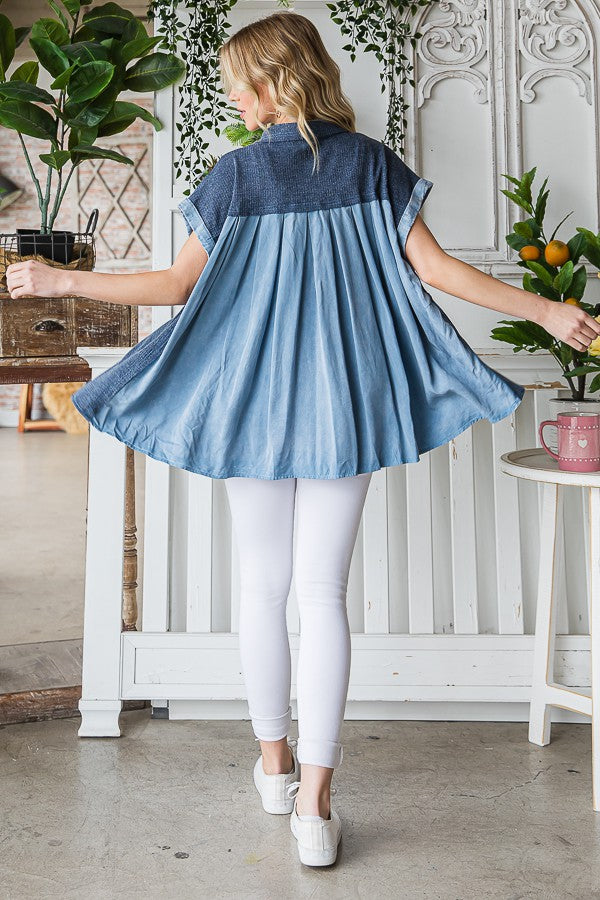 Oli & Hali Pleated Sleeveless Button Front Shirt Top