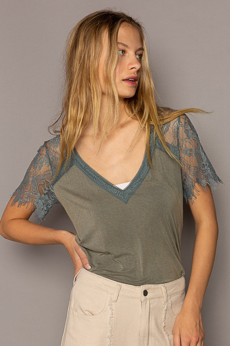 POL 1/2 Lace Sleeve V Neck Relaxed Body Tee Top